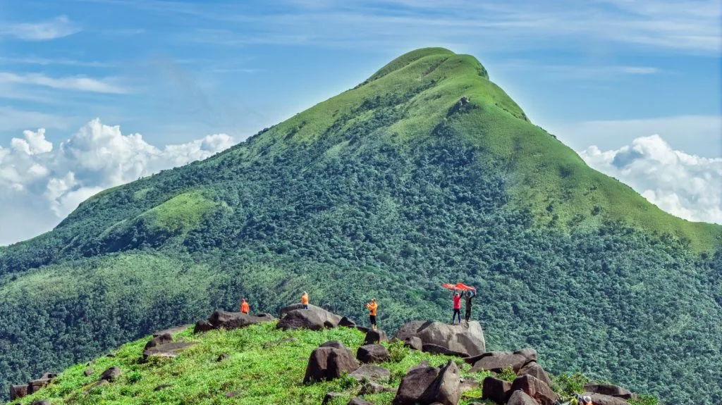 Du lịch hang Sơn Đoòng