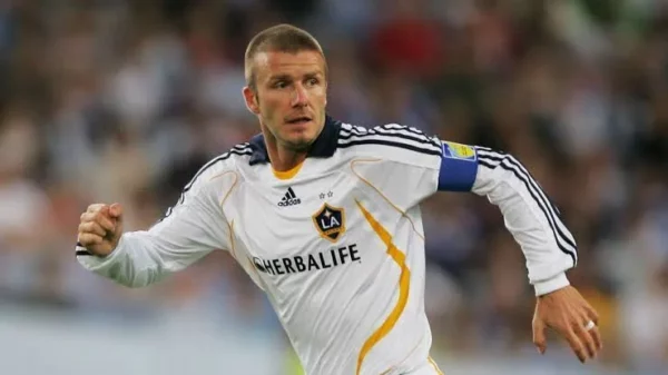Giải đáp thắc mắc: David Beckham giải nghệ năm nào? 